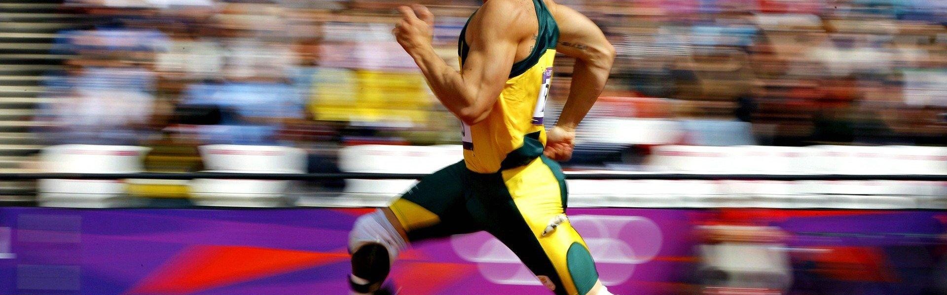 搜狐体育直播-世俱杯球员比赛体能分配原则：合理能耗与关键时段爆发力调控